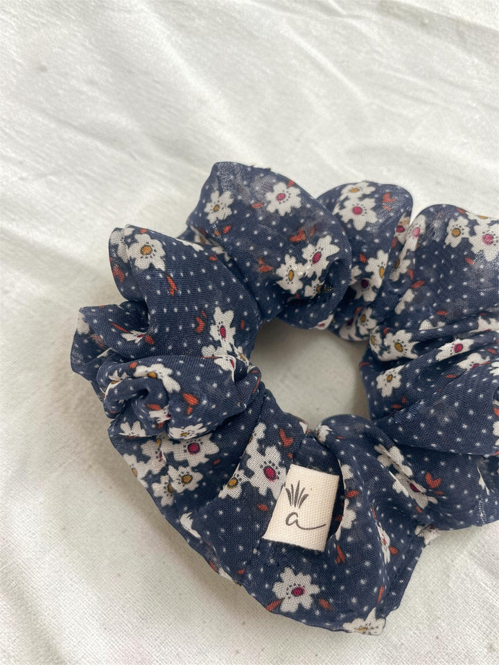 Floral scrunchies - Kate