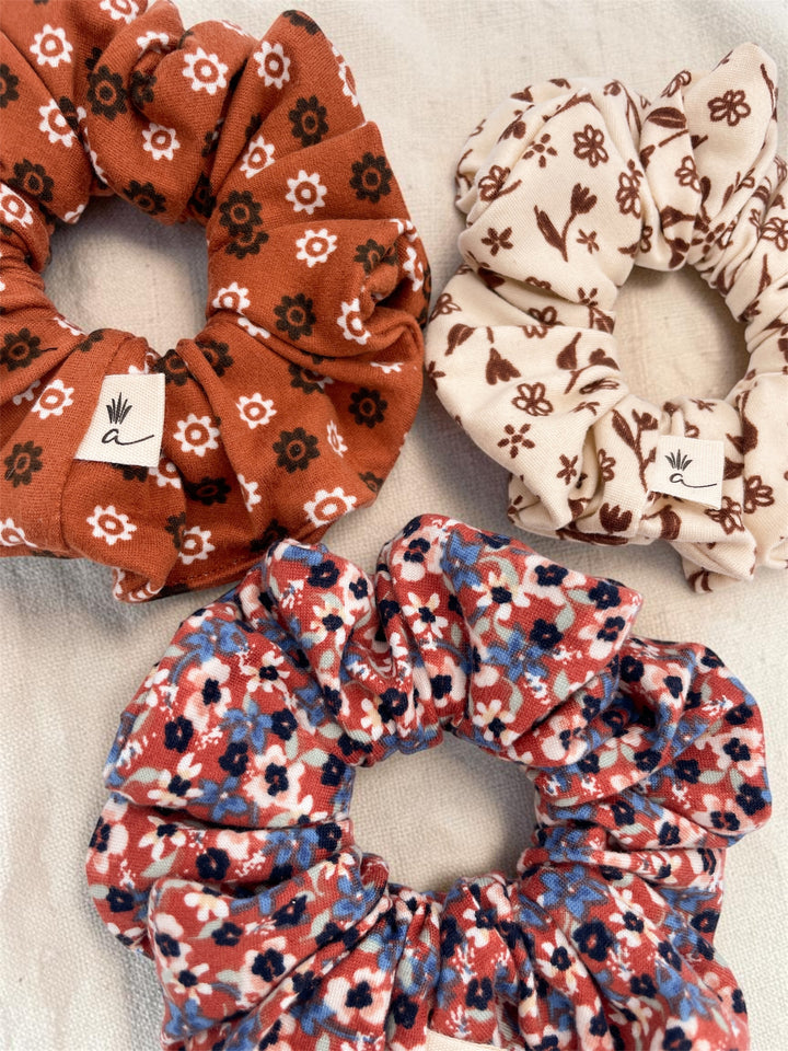 Floral scrunchie - Annie