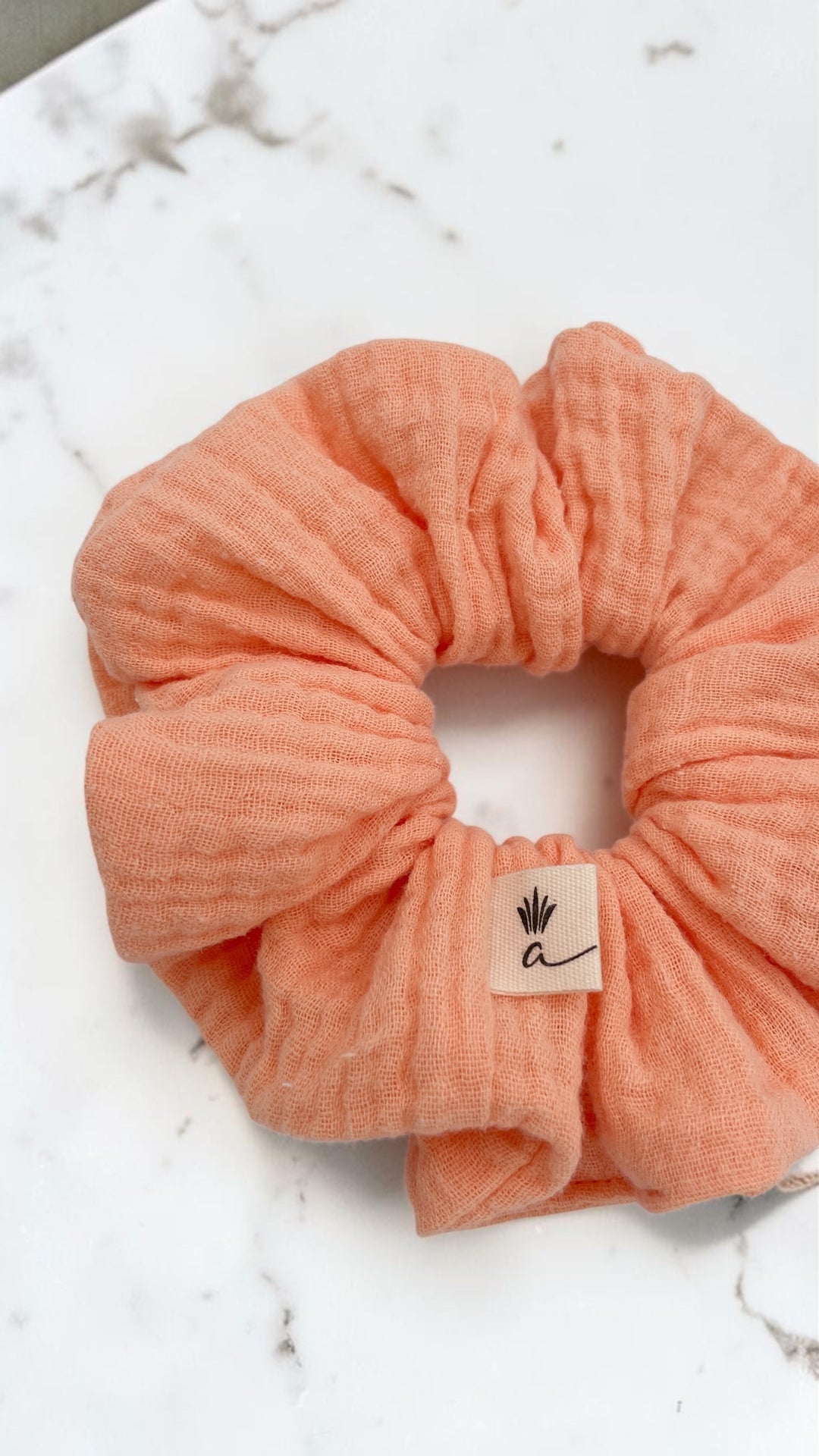 Muslin scrunchies - Melon