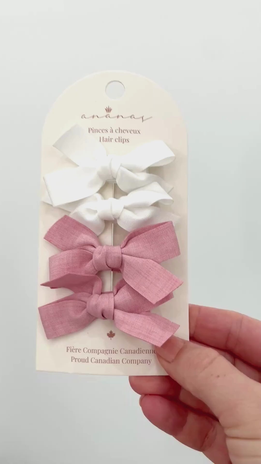 Bows on clip - White/Pink