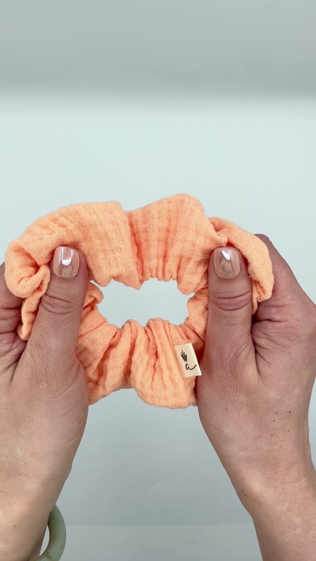 Muslin scrunchies - Melon